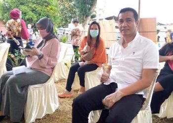 Di Dalam TPS, Hefriansyah Sempat Terlihat Tidak Pakai Masker